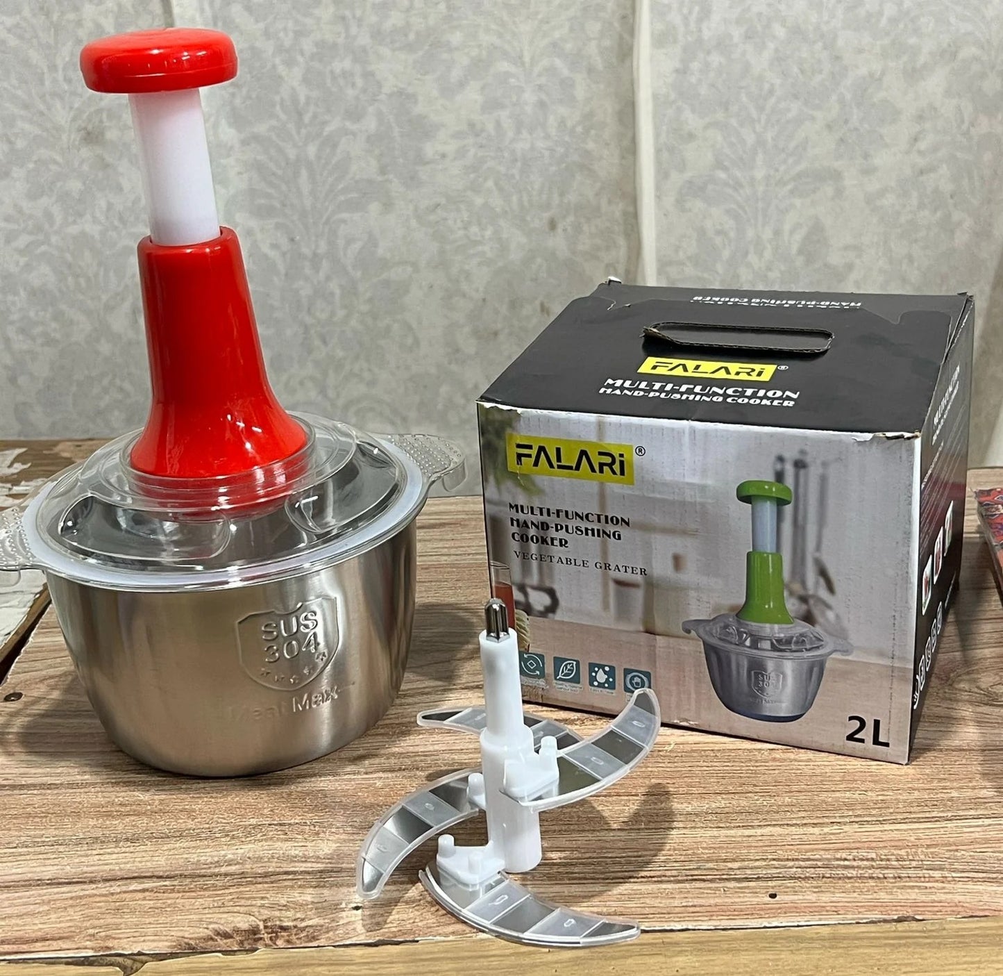 2-Litre 4-Blade Meat and Vegetable Chopper with Stainless Steel Bowl